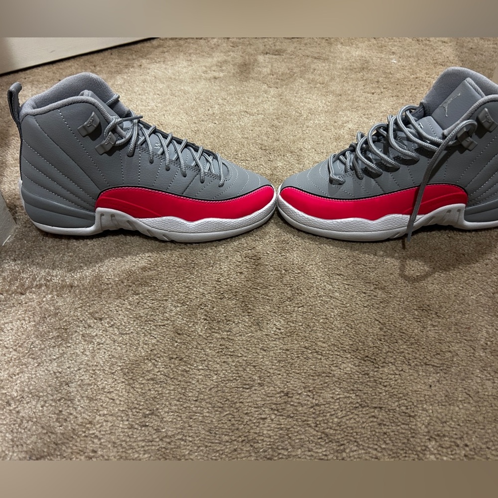 Jordan Retro 12